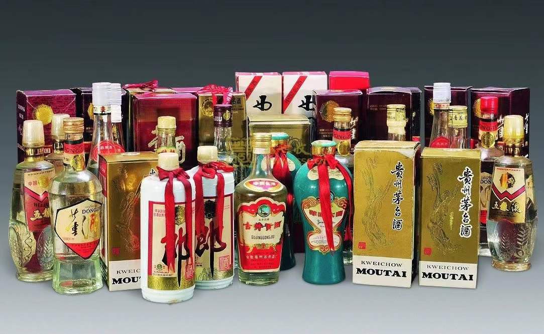 阿拉善左名酒回收